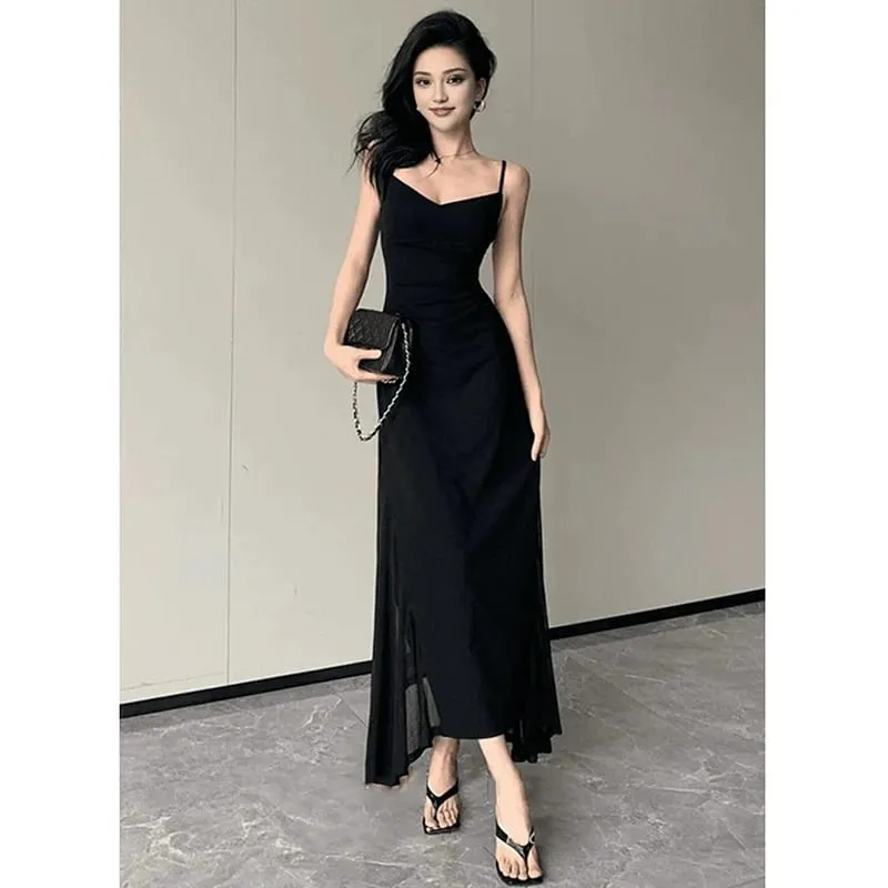 Koreanisches V-Ausschnitt-Spaghetti-Träger-Kleid für Frauen, sexy rückenfreie Taillen-Enge Party-Kleider für Damen, elegantes schwarzes, durchsichtiges Midi-Kleid. Neu
