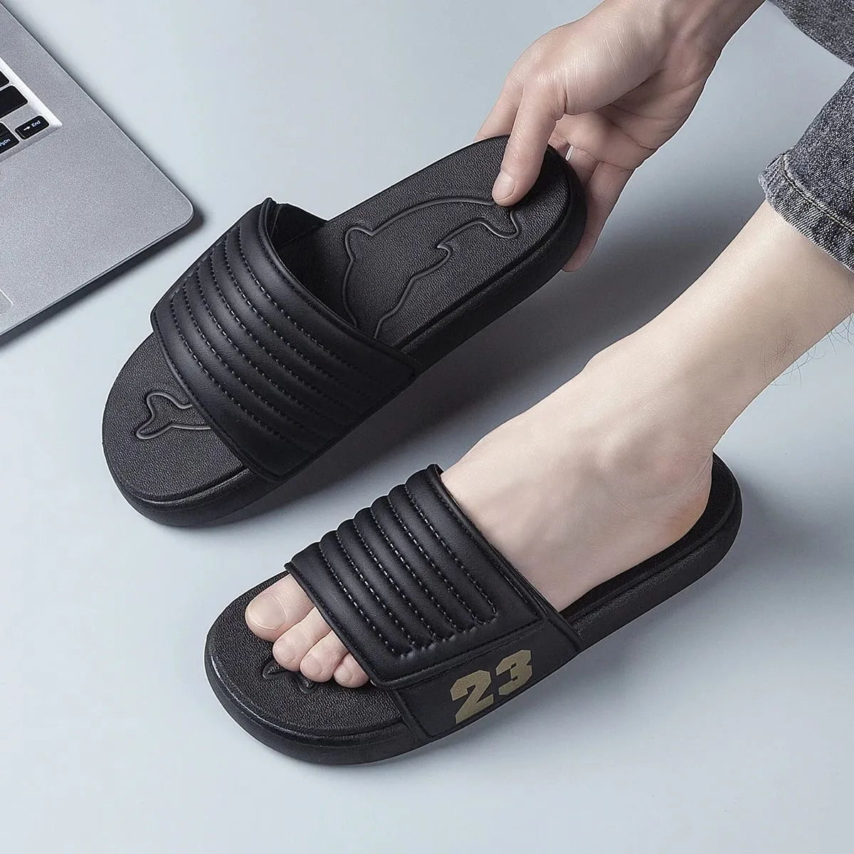 Breathable Summer Flip Flops Men Lightweight Quick Drying Slippers Comfortable Indoor and Outdoor Slides Waterproof Beach Shoes
