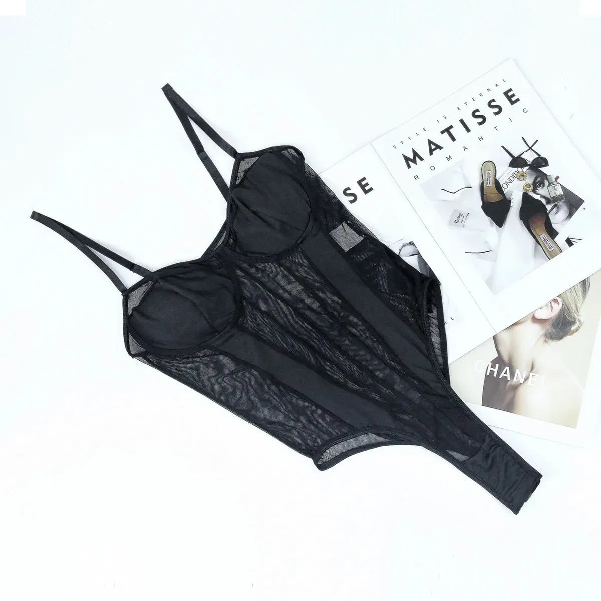 Sexy Tight Fitting Women's Clothing Deep V-neck Shaping Adjustable Shoulder Straps Reinforced Soft Padded Bra Top