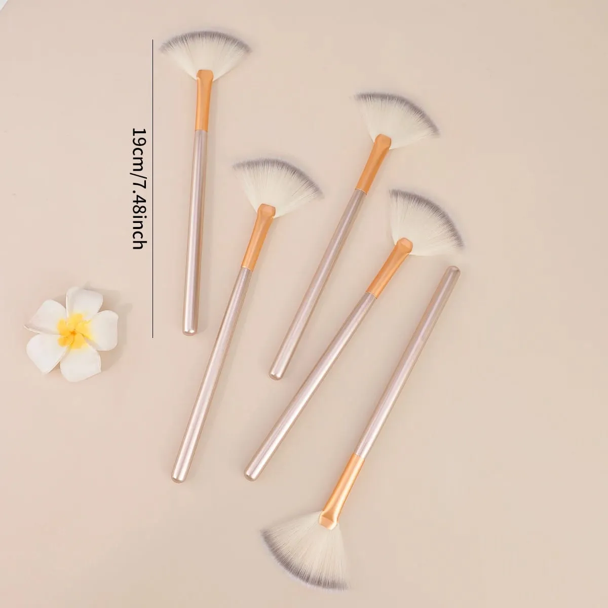 Pinceaux de maquillage pratiques pour le visage, en éventail, doux et portables, pour masque, outils cosmétiques pour dames et filles, charme des ongles, beauté, nouvelle collection