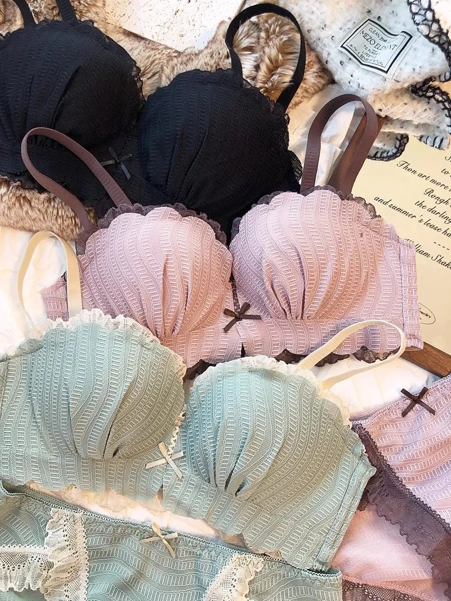 Sweet Contrast Color Lace Manipis na Kasuotang Panloob Para sa mga Young Girls Intimate One-Piece Seamless Maliit na Bra at Panty Set Cotton Lingerie — image 3