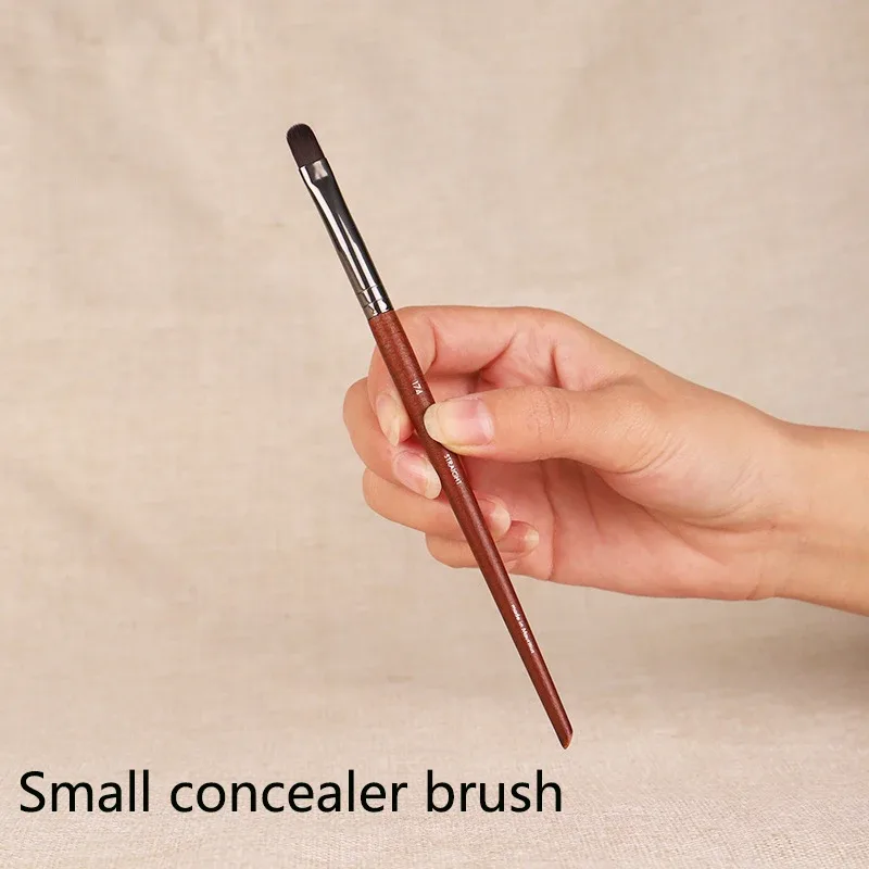 Professional Soft Makeup Brush Makeup Tools Liquid Foundation Concealer Make Up Brush Wood Handle Brushes Beauty Tool Wholesale