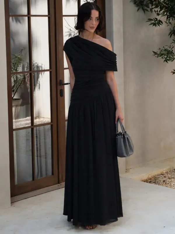 Hugcitar One Shoulder Ruched Sleeveless Solid Pleated Sexy Irregular Y2K Maxi Dress Summer Elegant Party Women Clothes Vacation