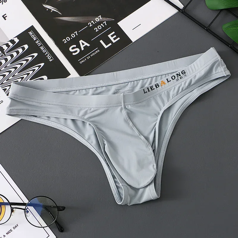 Slip homme Bikini sous-vêtements Sexy homme soie glacée pochette pénis Slip Cuecas Calzoncillos Hombre Slip Gay Lingerie solide homme