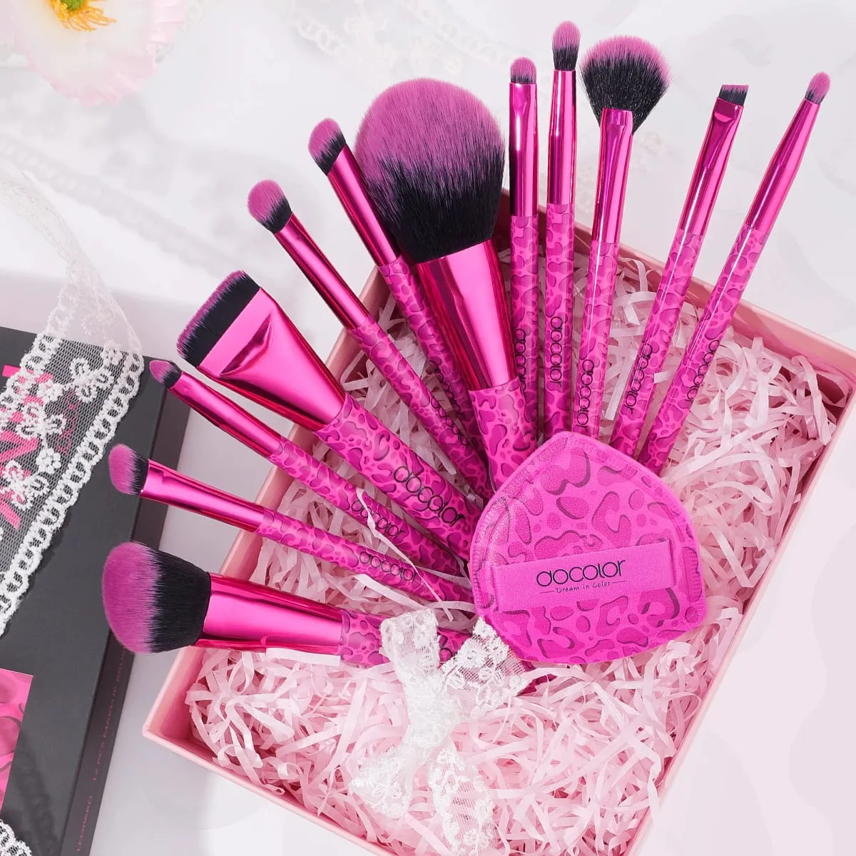 Docolor 12pcs Leopard Pink Face Makeup Brush Eyeshadow Utral Thin Foundation Brush Blush Powder Concealer Eyeliner Makeup Brush