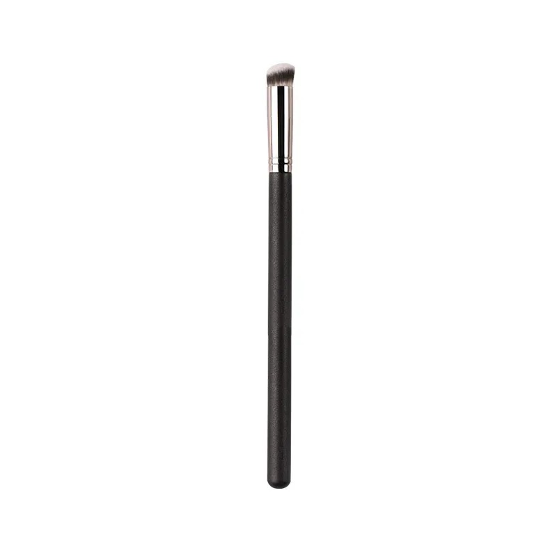 1 piece Angled Concealer Makeup brushes M270s Small partial Liquid Foundation Cream Make up brush Beauty Tools Cosmetics — image 6