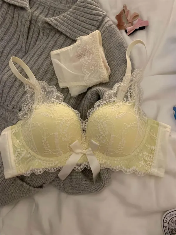 Hot Selling Wireless Lace Bra Women Small Bust Thick Padded Push Up Lift Anti Sag Side Support Sexy Lingerie 32‑38 AB