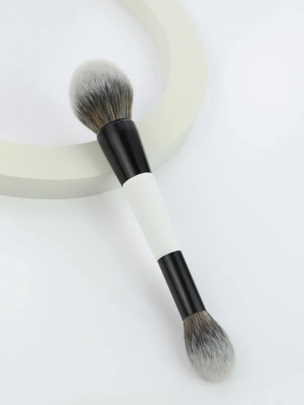 Double Head Makeup Brushes 2 In 1 Flat Angled Foundation Concealer Contour for Blending Loose Powder Liquid Cream Cosmetic Tools