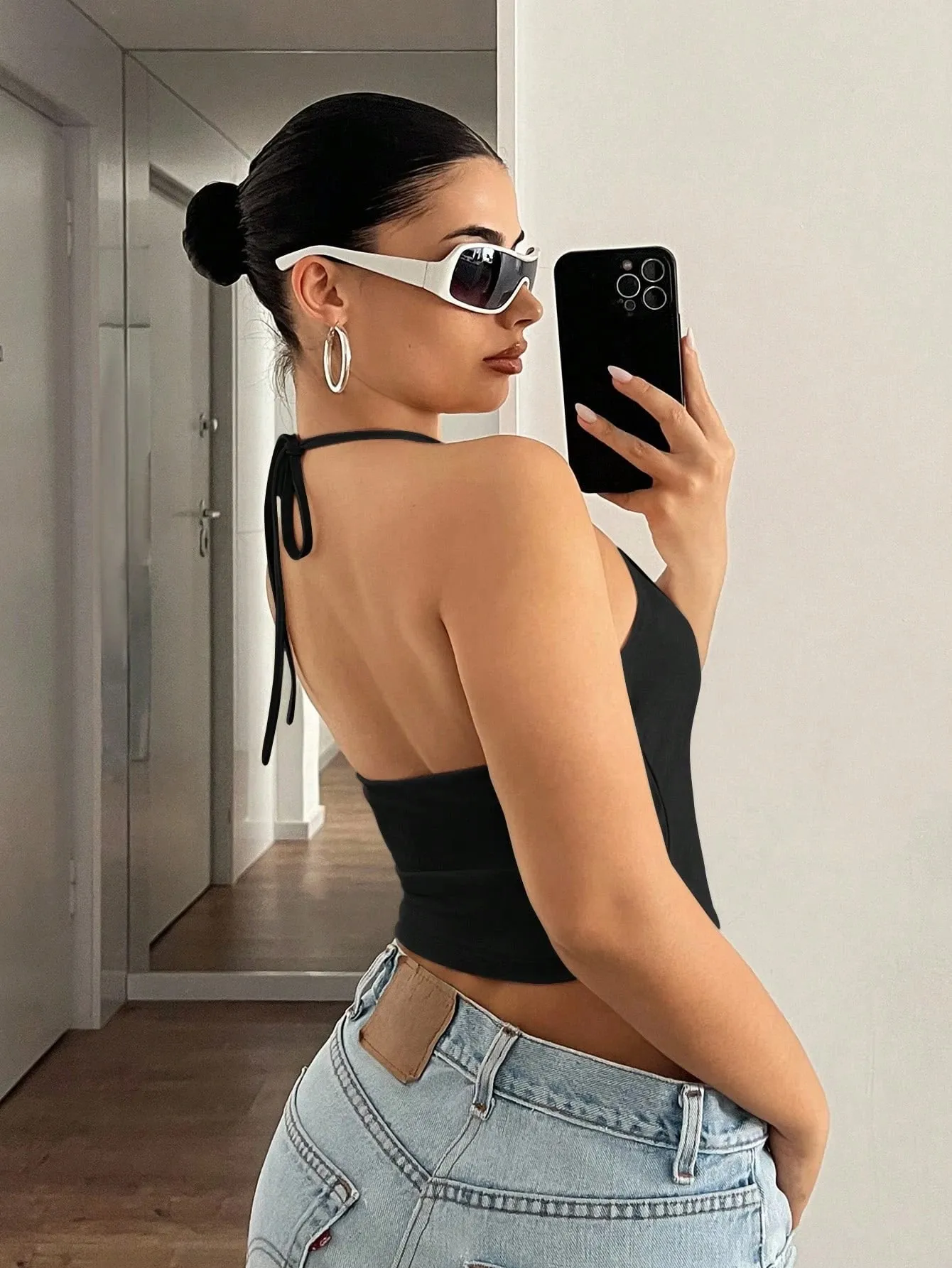 Women's Sexy Slim Fit Halter Neck Backless Back Tie-Strap Cami Top Casual Solid Color Spaghetti Straps Crop Top Spring/Summer