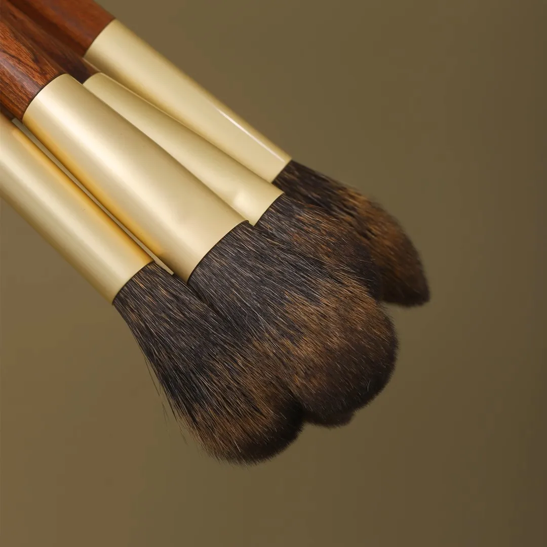 Professional Handmade Makeup Brushes 1PC Soft Squirrel Hair Blush Highlighter Brush African Rosewood Handle Make Up Brush — image 3