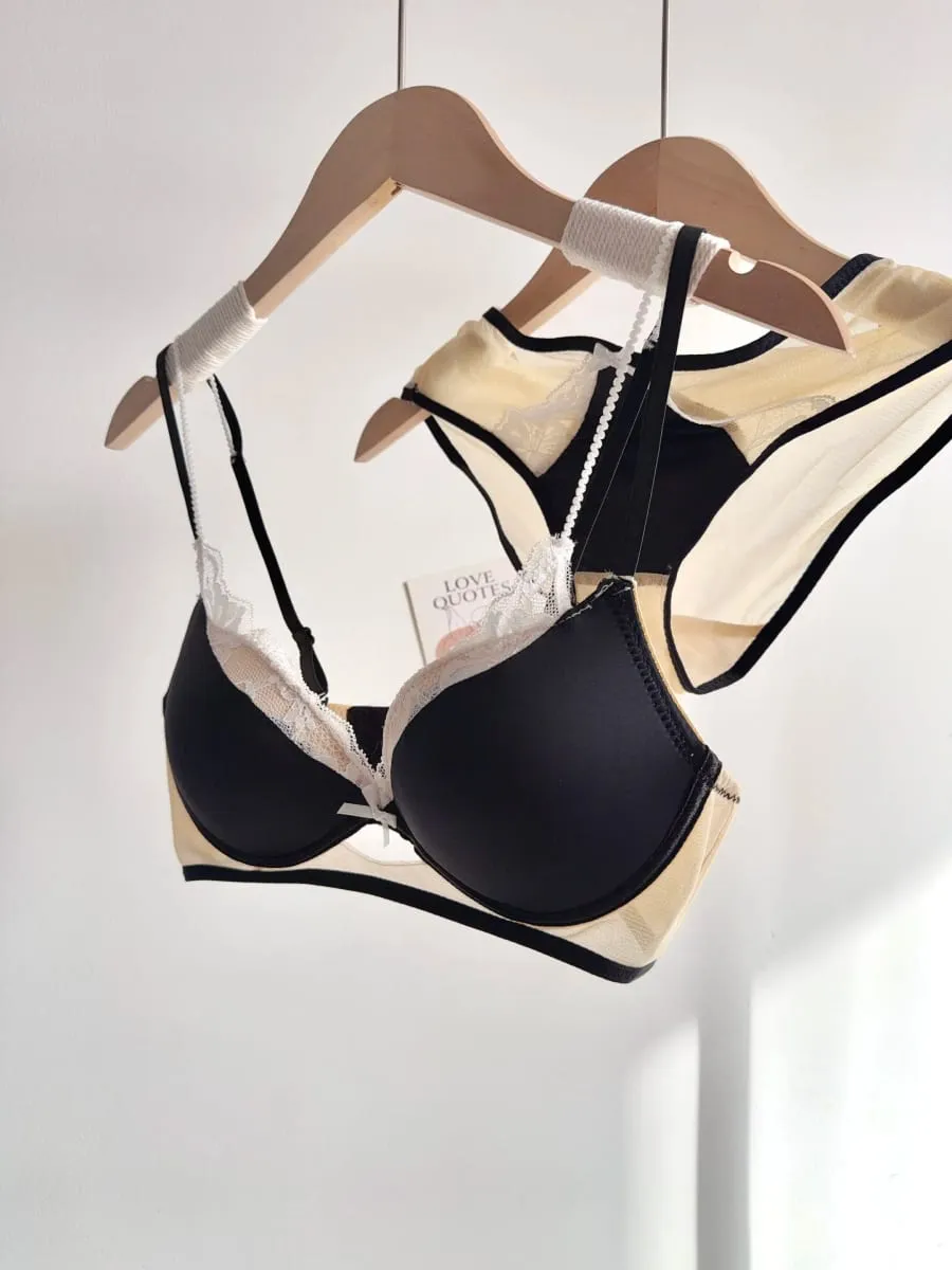 French Lace Sexy Pure Desire Lingerie Set for Women Push-Up & Bust Enhancing for Small Chest 2026 New Arrival Bestseller Side — image 3