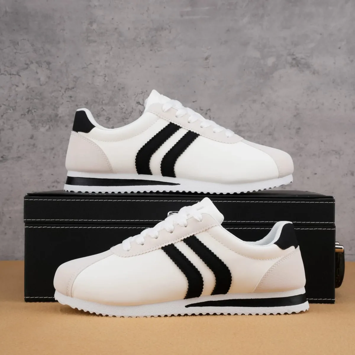 Men's casual business sneakers outdoor all-season versatile sneakers for men