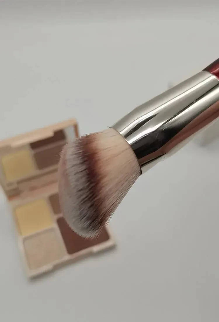 1pc Angled Liquid Base Foundation Makeup brushes Contoured Concealer Make up brushes Red wood handle cosmetic tools 101
