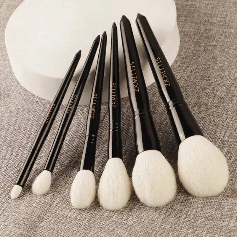 The Original Makeup Brushes Luxury Natural Long-Tip Goat Hair Black Handle Cosmetic Kit Tools for Powder Blush Highlight Shadow