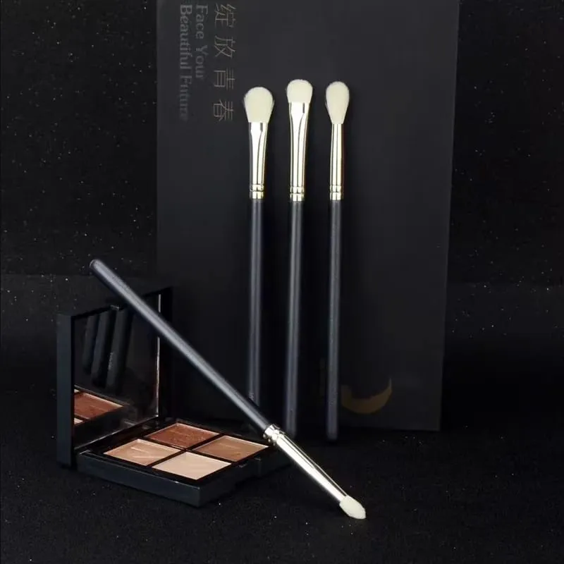 4Pcs Makeup Eyeshadow Brush Flat Eye Shadow Shader crease Blending Brushes Goat Hair Eye Shadow Liquid Cream Powder Make Up Tool — image 5