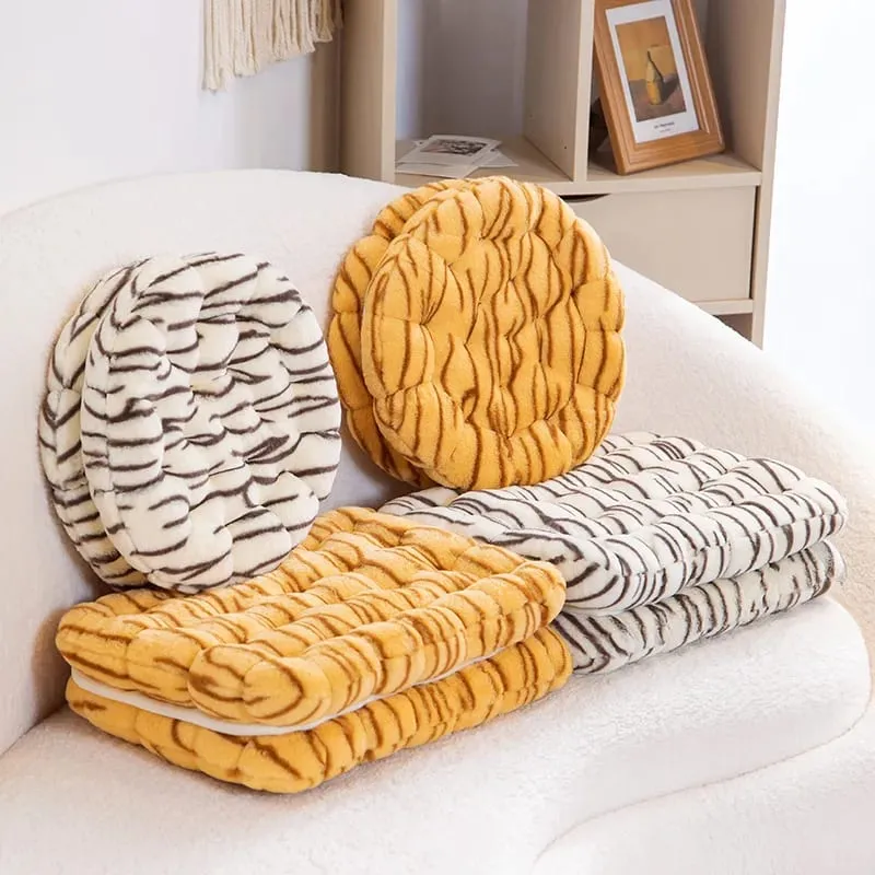 New Simulation Little Biscuits Doll Cushion Stuffed Round Cookie Plush Toys Creative Soft Pillow Chair Car Seat for Kid Gifts