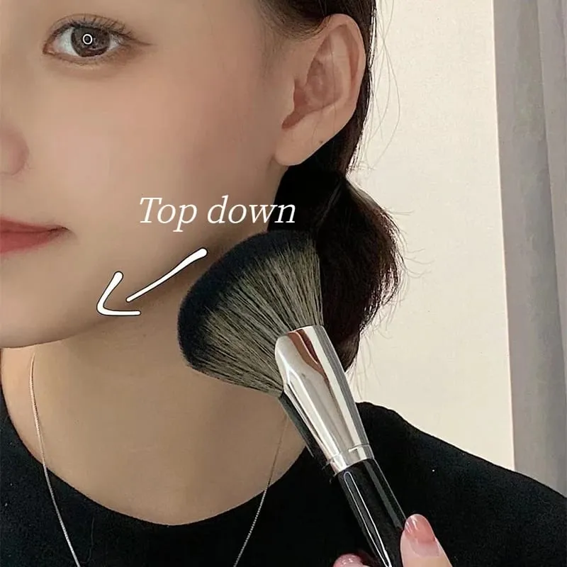 Black Sculpting Brush Professional Makeup Brushes Large Cosmetic Face Cont Bronzer Oblique Powder Blush Brush Face Make Up Tools — image 3