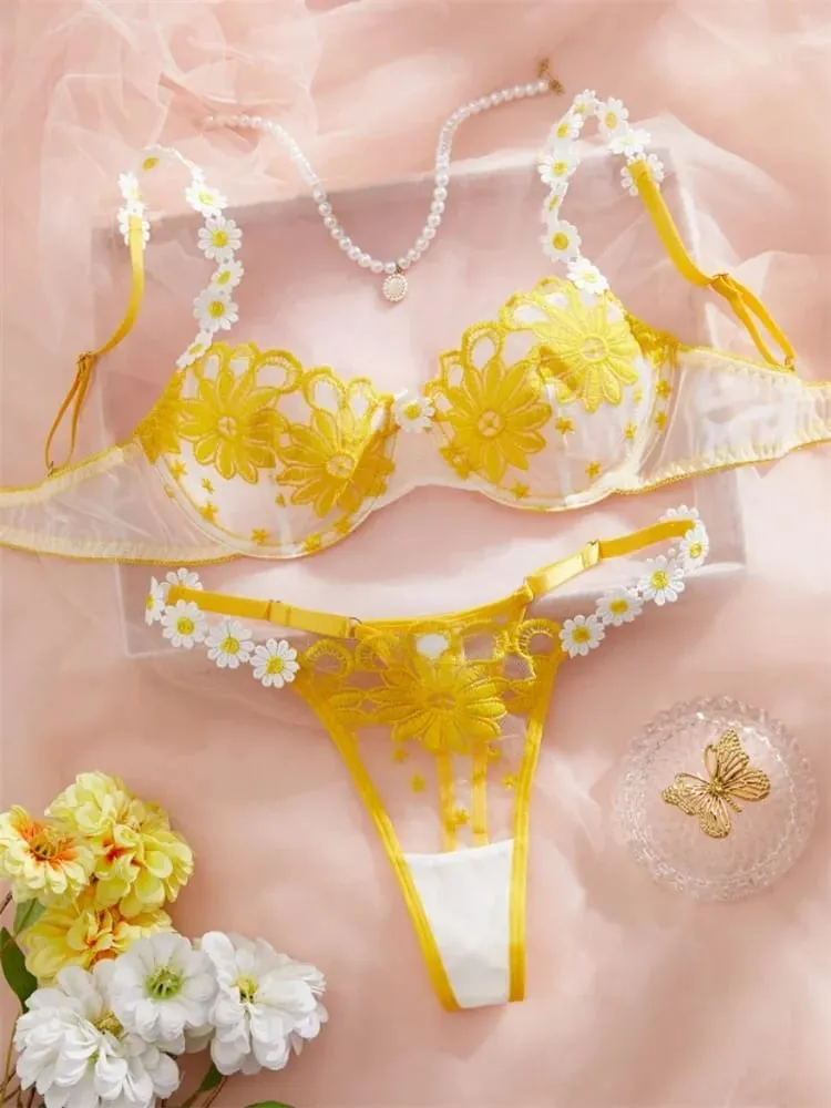 Set Lingerie Seksi Peri Pakaian Dalam Renda Manis Lingerie Erotis Intim Mewah Set Bra dan Celana Dalam Bordir Bunga Cantik — image 2