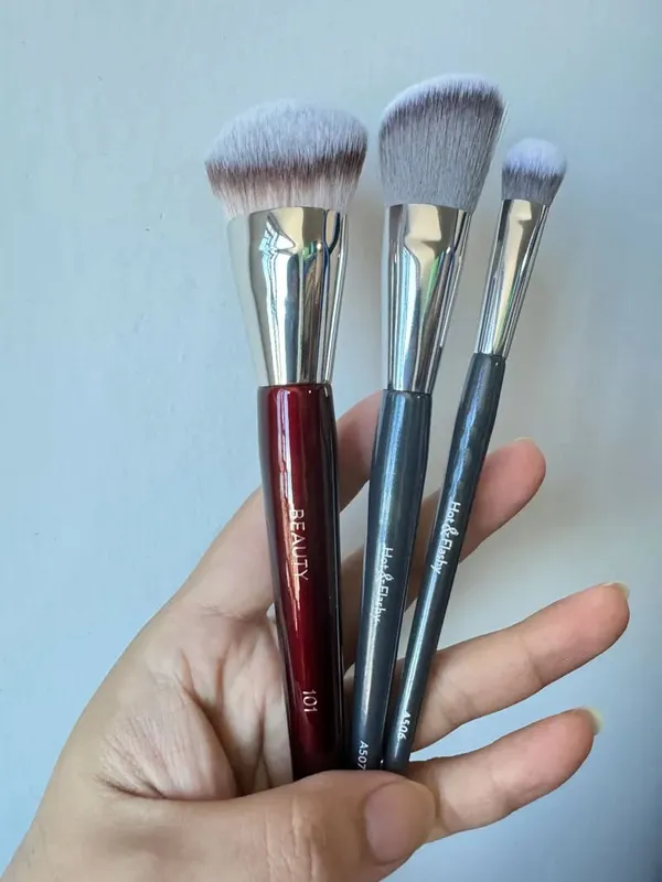 1pc Angled Liquid Base Foundation Makeup brushes Contoured Concealer Make up brushes Red wood handle cosmetic tools 101