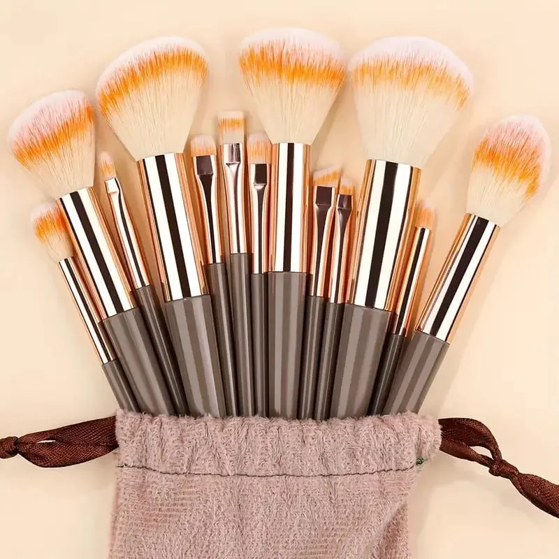 Makeup Brush Set Eye Shadow Highlighter Concealer Brush Blush Loose Powder Brush Blending Soft Fluffy Women Beauty Tool
