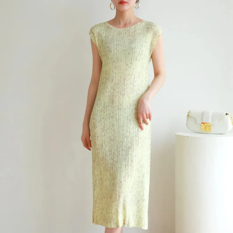 Miyake Pleated Solid Color Sleeveless Dress 2025 Summer New Draped Floral Print Temperament Commuter Casual Fashion Dresses