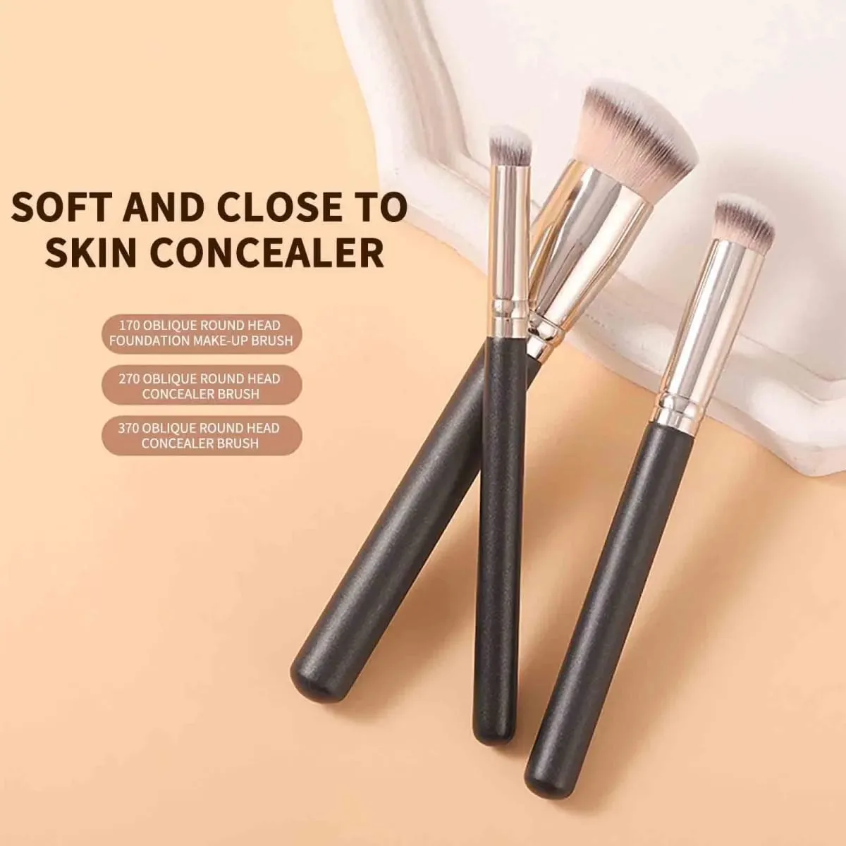 3-piece foundation brush set includes brushes suitable for liquid foundation and professional Kabuki foundation brushes which c