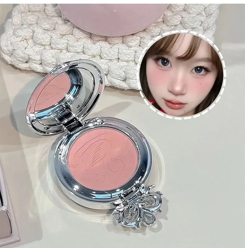 Makeup Kit Include 4 Matte Lipgloss 1 Face Blusher 1 Pressed Powder 1 Eyesshadow Palette 1 Contour Palette With Necklace