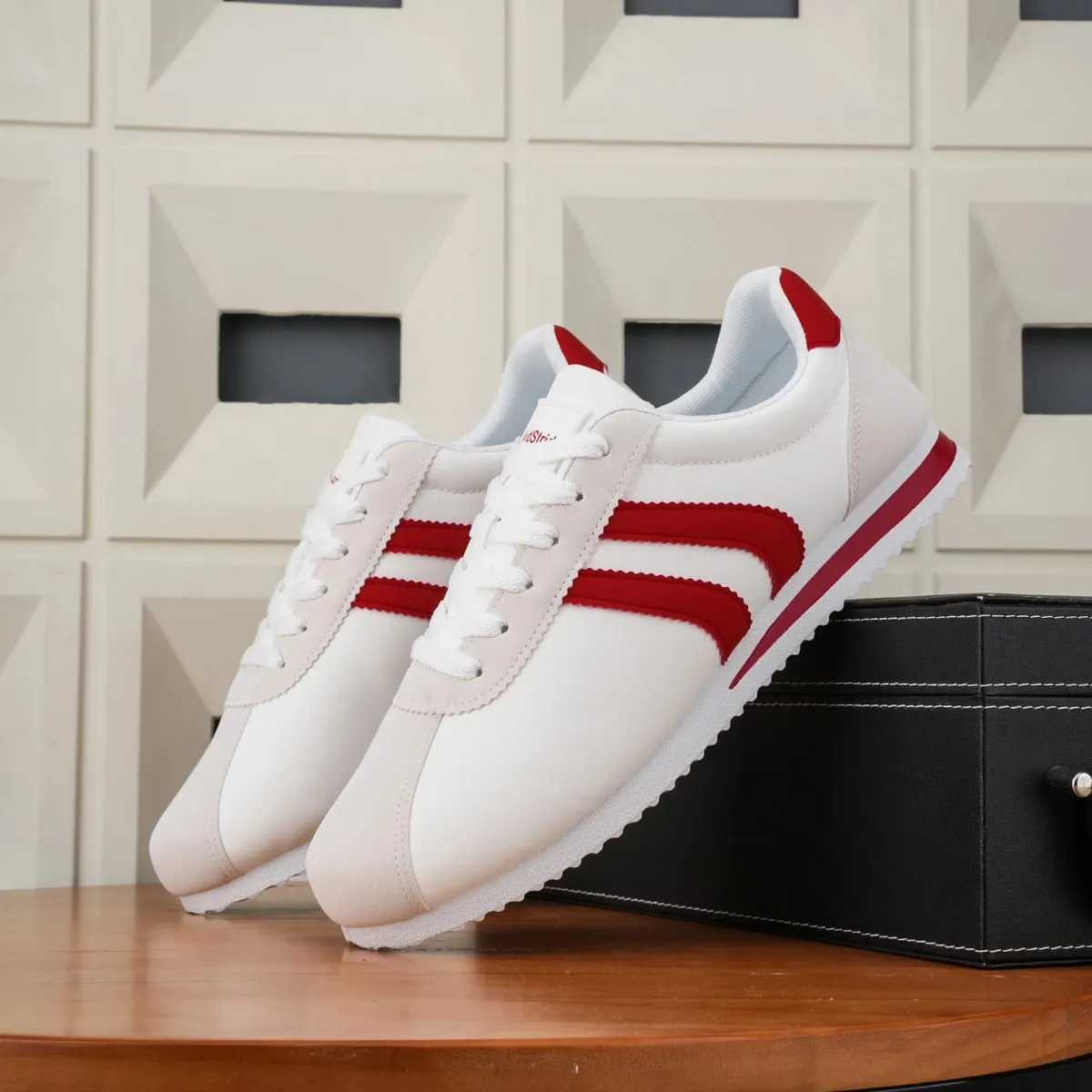 Men's casual business sneakers outdoor all-season versatile sneakers for men