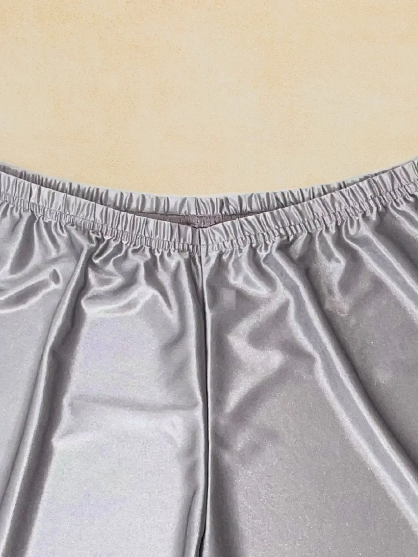 1Pc Semi Sheer hommes sous-vêtements glace soie métallique brillant dormeur pantalon bande élastique conception confortable décontracté vêtements de nuit sexy Shorts