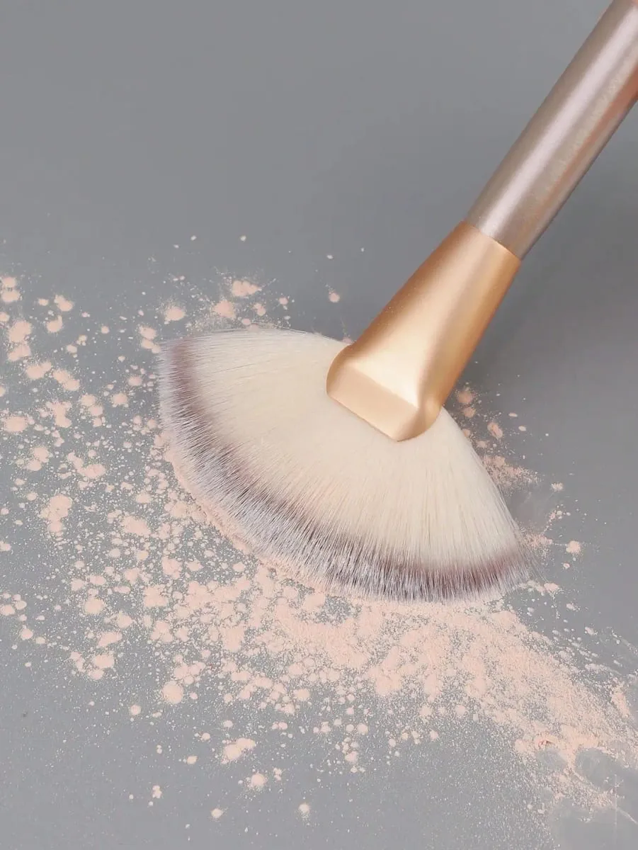 1/2pcs Large Fan Makeup Brushes Facial Foundation Blusher Concealer Brush Cosmetic Tools Pincel Soft-Bristled Makeup Brush