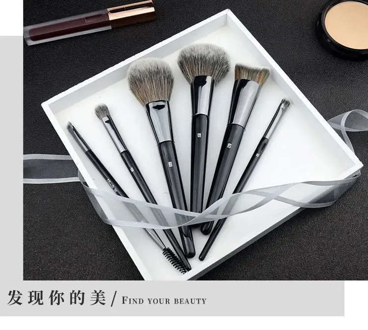 1 件 #854 斜角粉底化妝刷 底妝刷 斜面液體黑色化妝工具 美容筆化妝工具