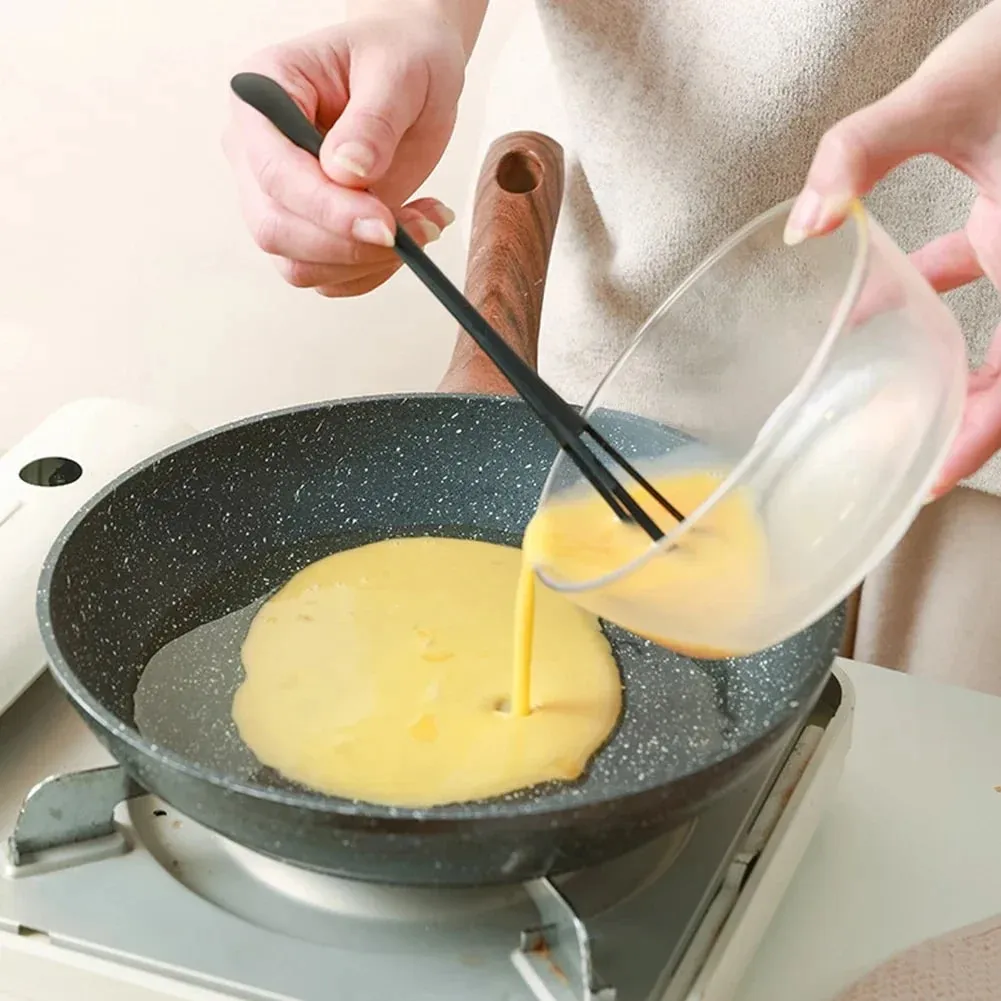 1PC Egg Whisk Plastic Multifunctional Mini Hand Egg Beater Kitchen Utensil with Teaspoon Egg Baking Tools Cream Stirring Stick