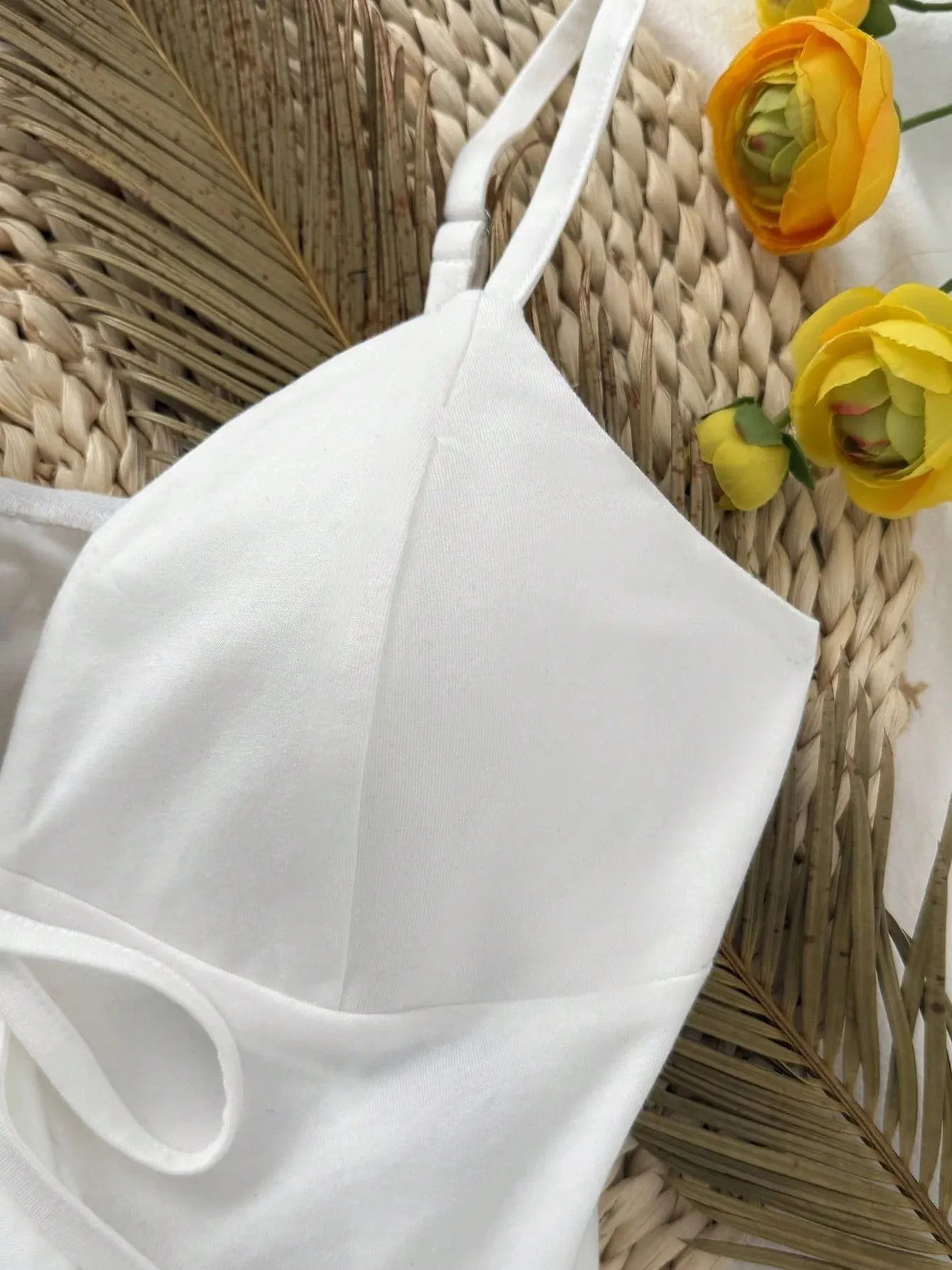 Women Thin Spaghetti Strap Deep V Front Self Tie Ruffle Hem Slim Crop Camisole 2026 Summer Y2K Solid White Sleeveless Going Out — image 4