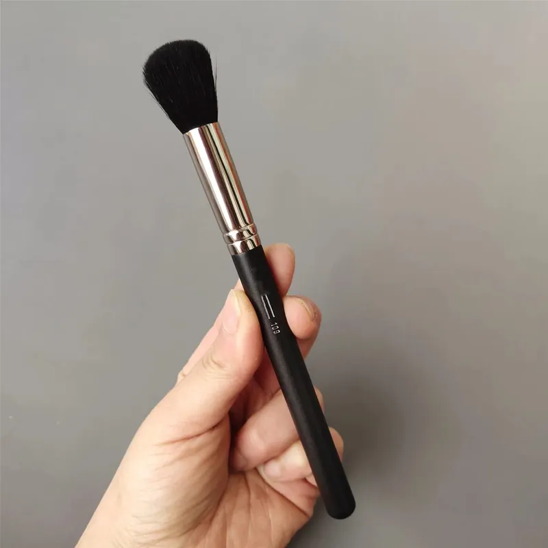 1pc M series Makeup Brushes Powder Contour Eyeshadow Make Up Brush Animal Hair Wood Handle High Quality Cosmetic Tool Artist