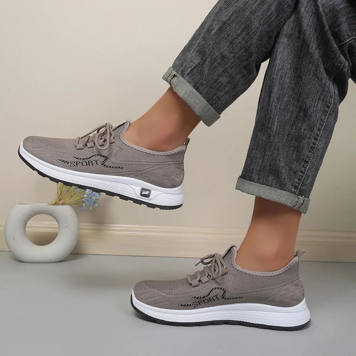Minimal Solid Hue Mænd Mesh Snøre Fodtøj Fin Hul Perforeret Strik Øvre Bump Udskåret sort ydersål Alsidige sneakers