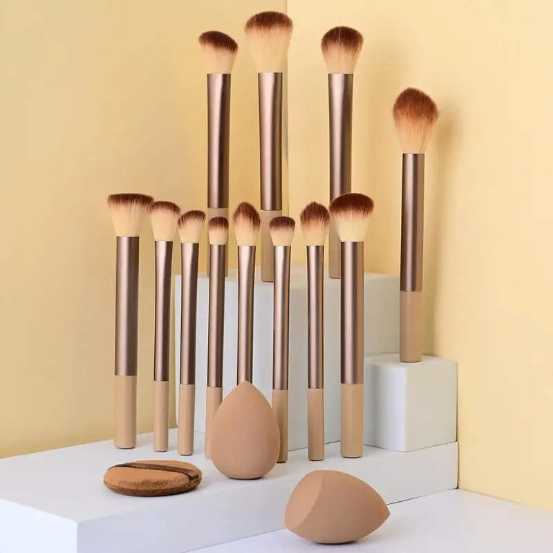 15Pcs Makeup Brushes Set Soft Face Eye Cosmetic Brushes With Beauty Sponge Powder Puff Complete Makeup Tool Kit