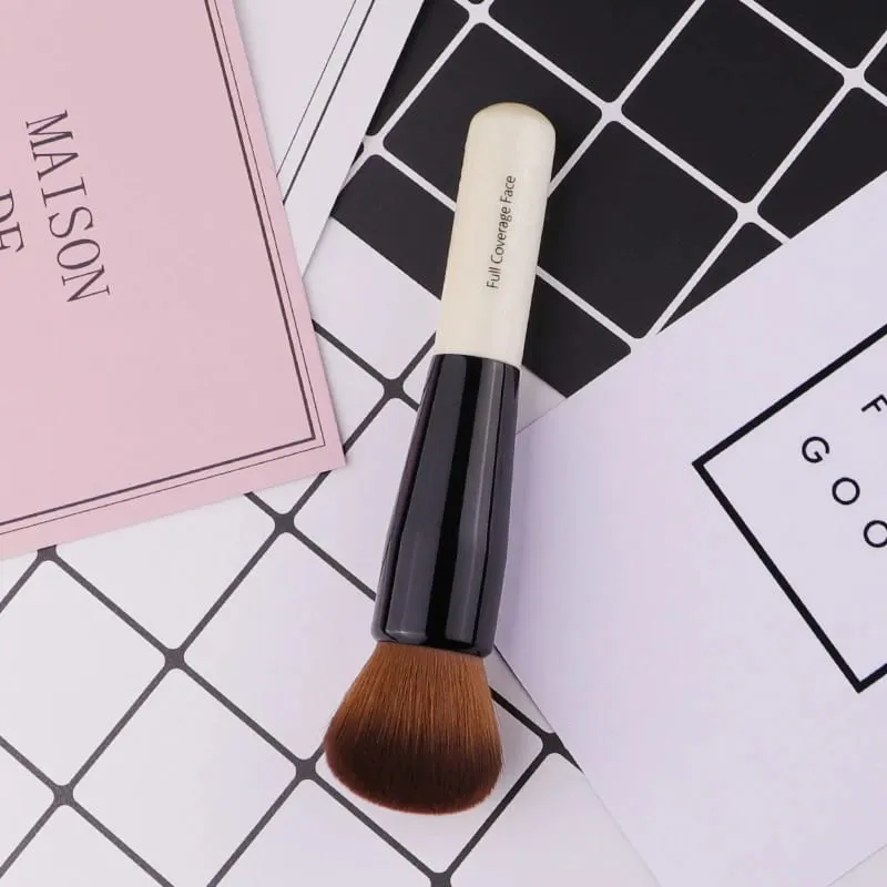 Powder Makeup Brush Wood Handle Dense Soft Round Bristle Full Coverage Face Powder Brushes Blush Contour Brush Make up Tool — image 1