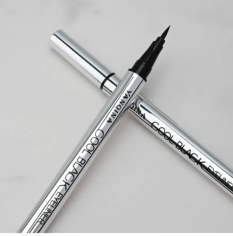 Quick-Drying Liquid Eyeliner Waterproof Smudge-Proof Long-Lasting Black Brown Ideal for Beginners Liquid Eye Liner Pen