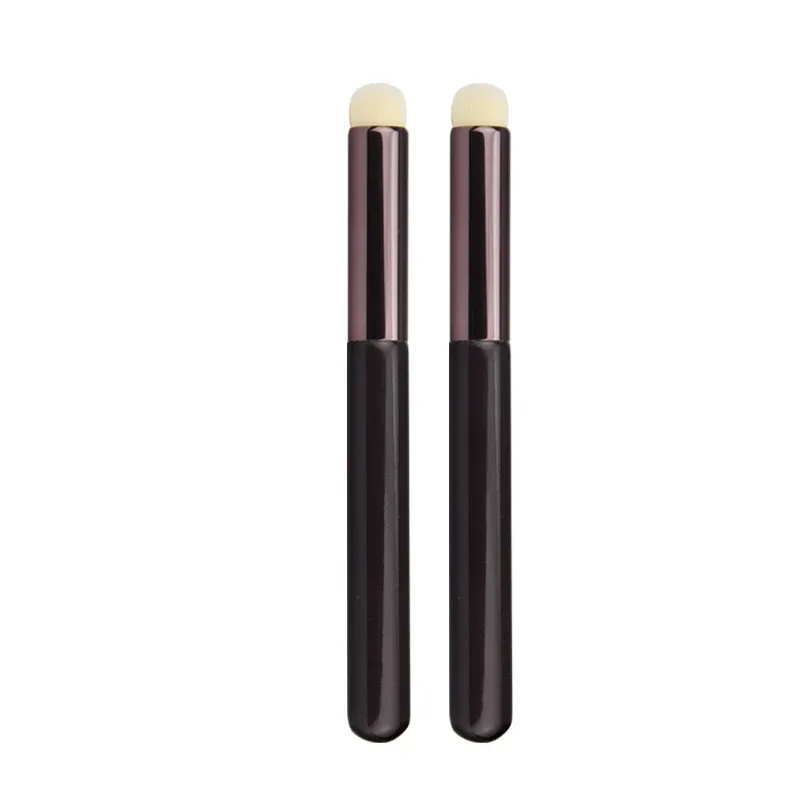 1pc Mini Fingertip Lipstick Blending Makeup brushes Precision Concealer Make up brush domed small portable Lip Brush multifuncti — image 8