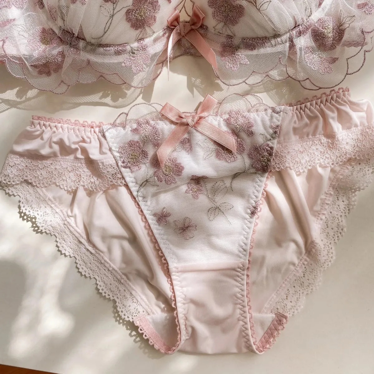 Fairy thin section lingerie women large size embroidery lace bra set low chicken heart gathered ladies underwear bra