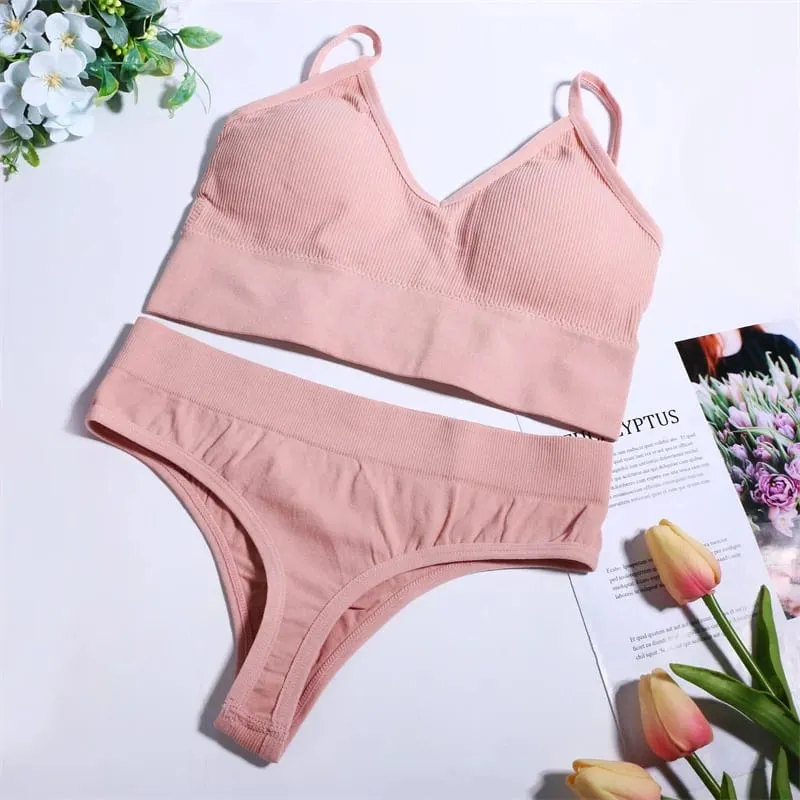 Lingerie Women's UnderwearSexy Sport BralettSeamless BraSet Low Waist TraceThong Sports Two Piece Bra Woman Clothing Short Sets
