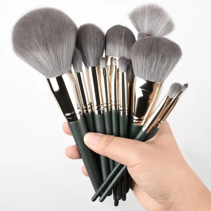 10pcs Set Makeup Brushes Tool Set Cosmetic Powder Eye Shadow Foundation Blush Blending Beauty Maquiagem Beauty Kit for Party — image 12