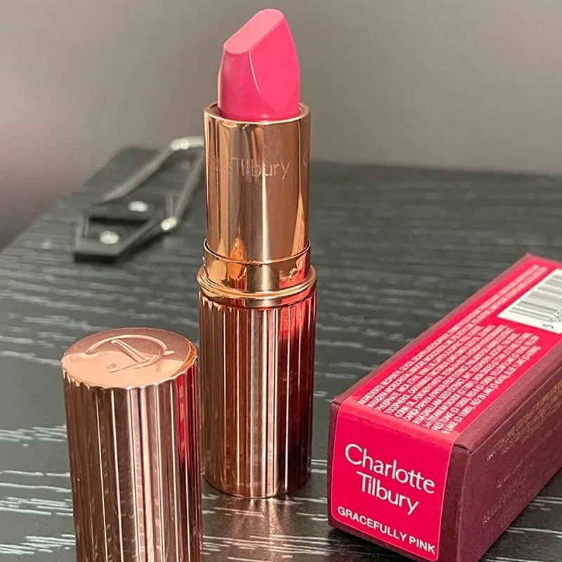 Luxury CT Makeup Suit Four Color Eyeshadow Palette Matte Setting Powder Facial Concealer Effect High-end Lipstick Lady Cosmetics