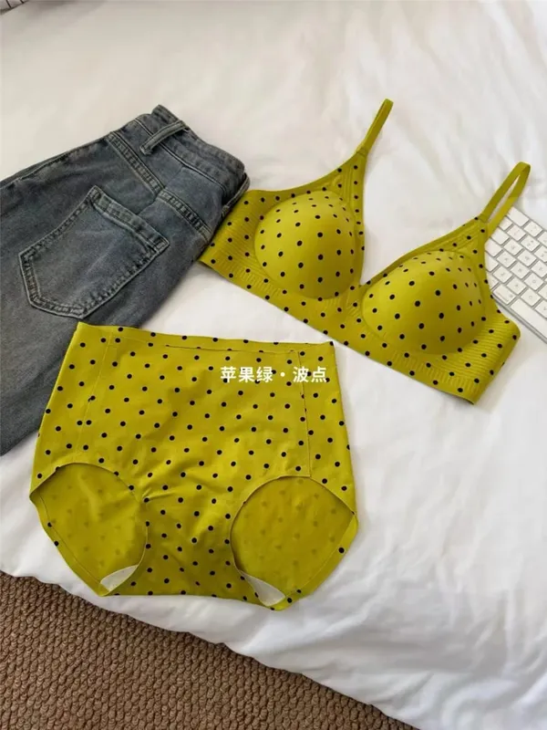 Set di biancheria intima americana retrò a pois senza soluzione di continuità reggiseno a V profondo supporto morbido gelatina senza fili anti-cedimento reggiseno sexy MOYISU per donna