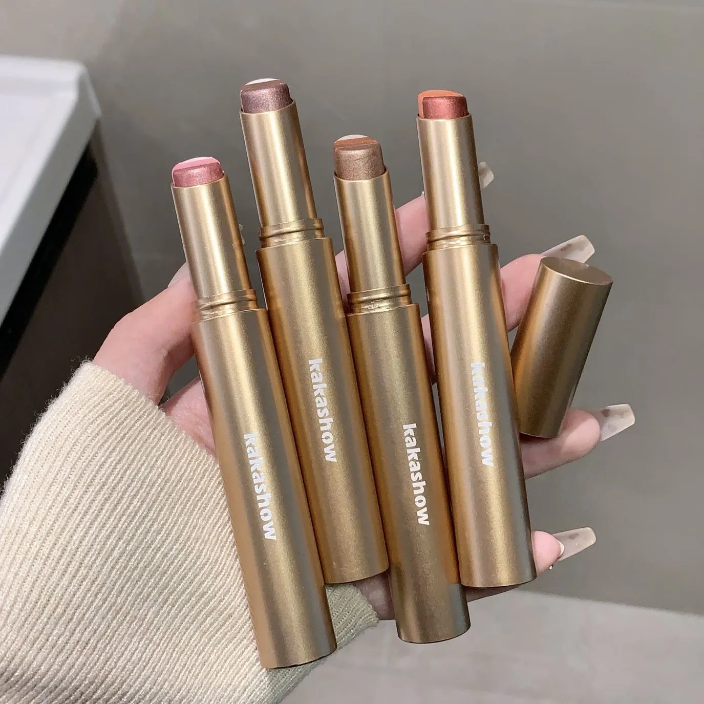 1 Set Three Color Gradient Eye Shadow Makeup Stick Waterproof and Sweat Proof Easy To Smudge Pearlescent Fine Shiny Eye Shadow — image 7