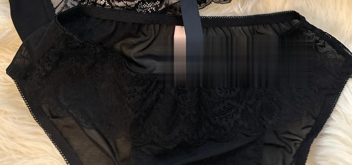 Trendy French Style Lace Bowknot Contrast Color Bra Set Wireless Push Up Thick Padded No Gap Sexy Women's Lingerie Set Hot Sale