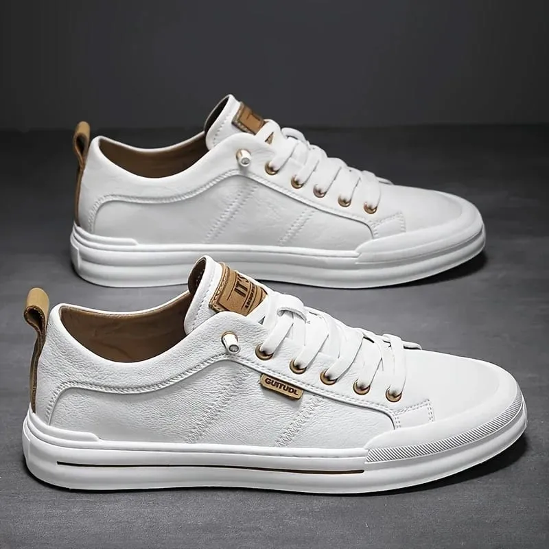 Simple and Versatile White Sneakers Breathable Board Shoes Men's Casual Shoes Delicate and Breathable Without Causing Foot Discomfort