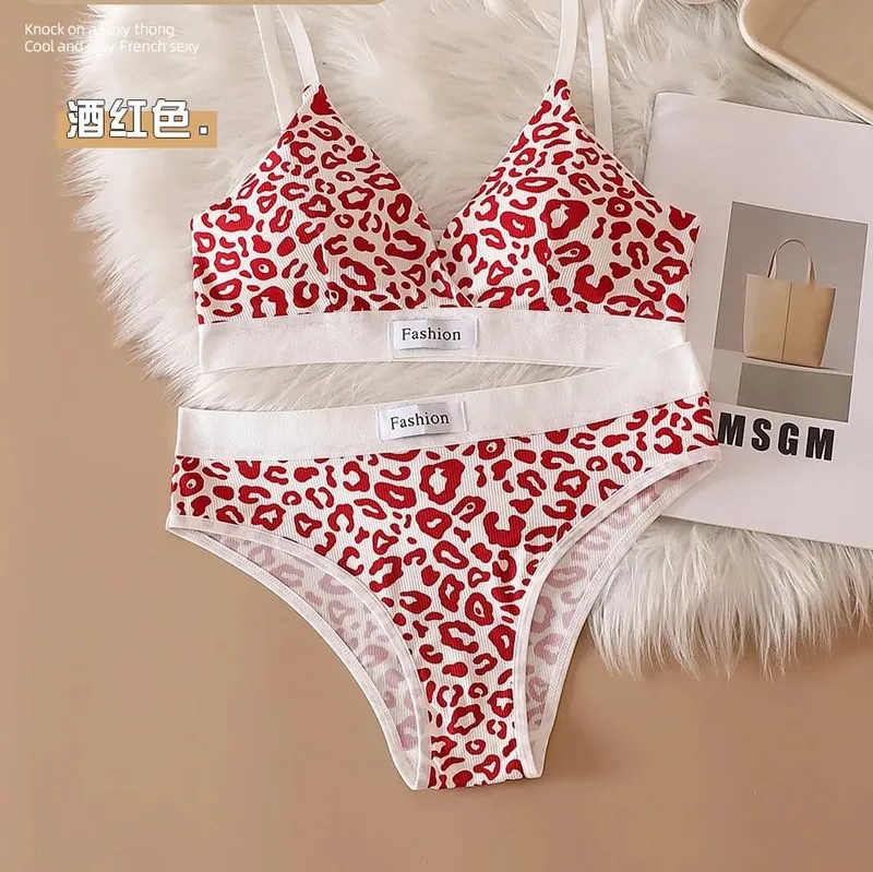 Women Seamless Bra Set Low Waist Panties Leopard Bralette Sexy Lingerie Set Vneck Sport Brassiere Female Cotton Underwear Set