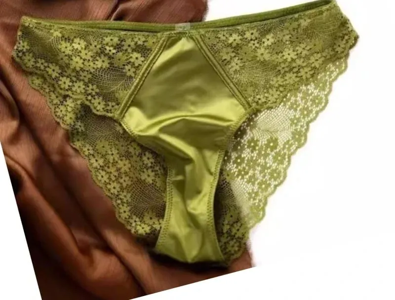 Sexy Satin Half Cup Bra Set with Steel Ring Thin Comfortable Upper Support Green Lace Edge Glossy Lingerie for Women