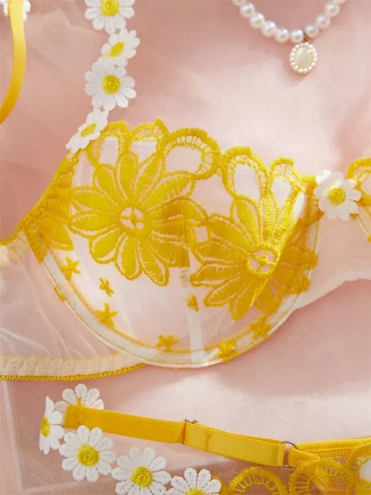 Set Lingerie Seksi Peri Pakaian Dalam Renda Manis Lingerie Erotis Intim Mewah Set Bra dan Celana Dalam Bordir Bunga Cantik — image 4